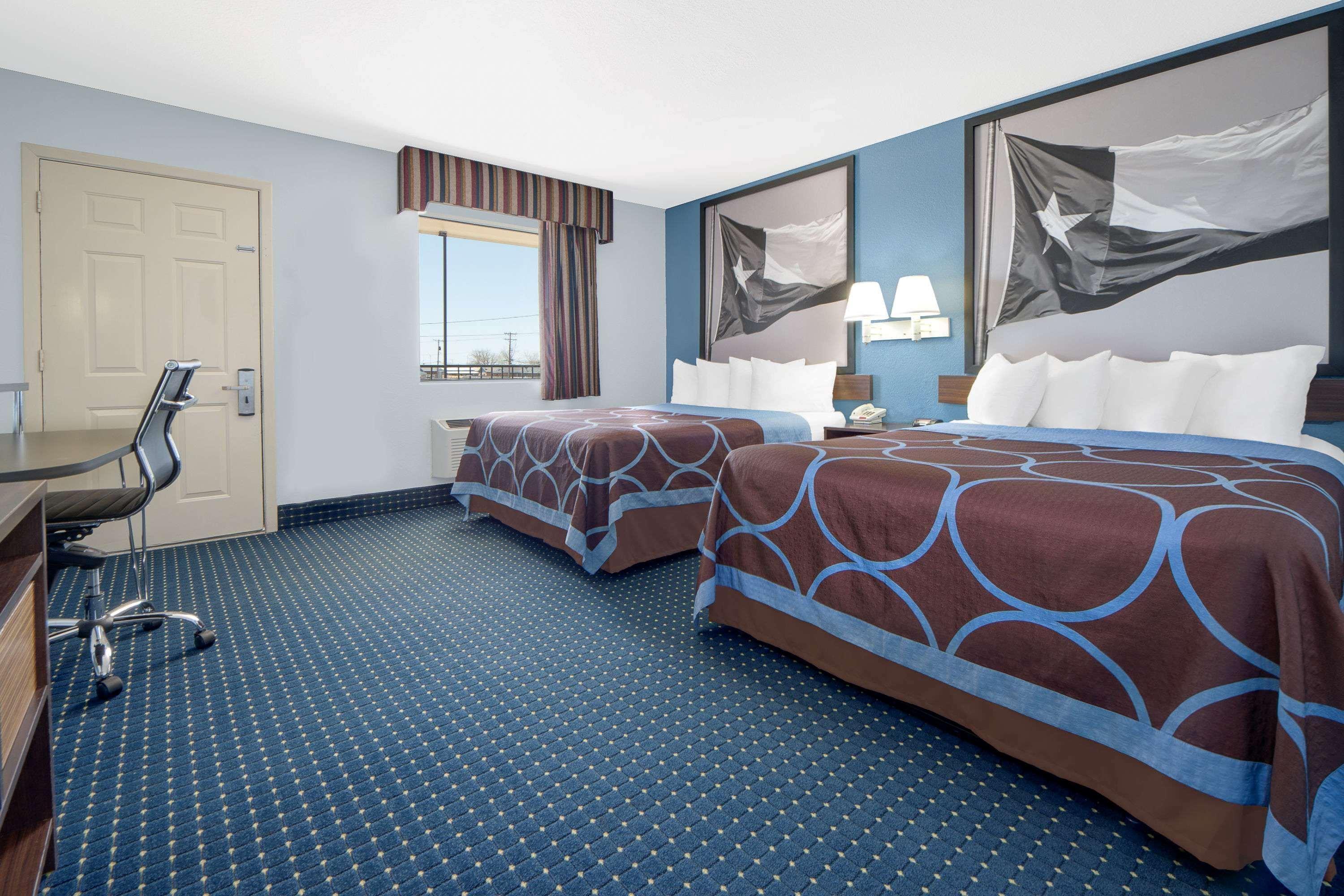 Motel Super 8 By Wyndham Tx 2*