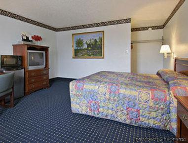 Super 8 By Wyndham Tx 2*